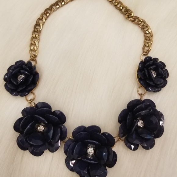Jewelry - BLUE FLORAL STATEMENT NECKLACE